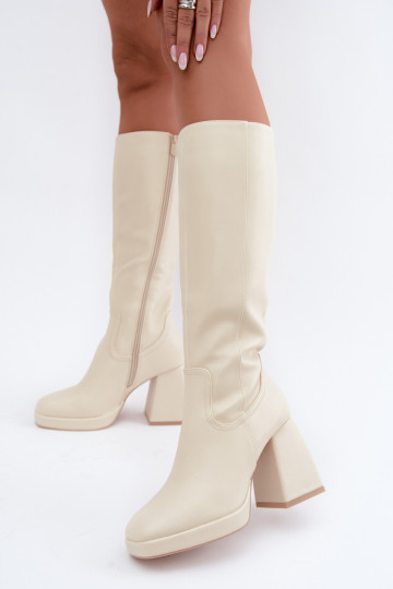 Bottes longues beiges isolées à talons Leonelle 2