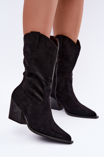 Bottines noires isolées de style cowboy avec talons Serenza