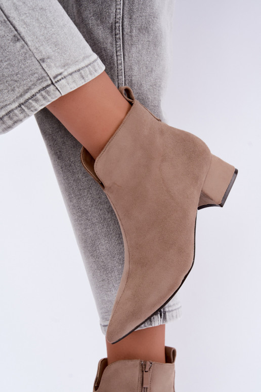 Bottines beiges à bouts pointus Klocke Heliara