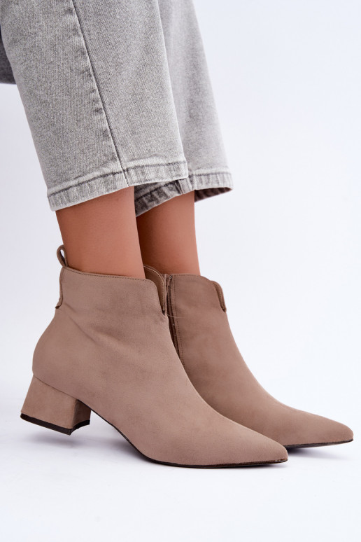 Bottines beiges à bouts pointus Klocke Heliara