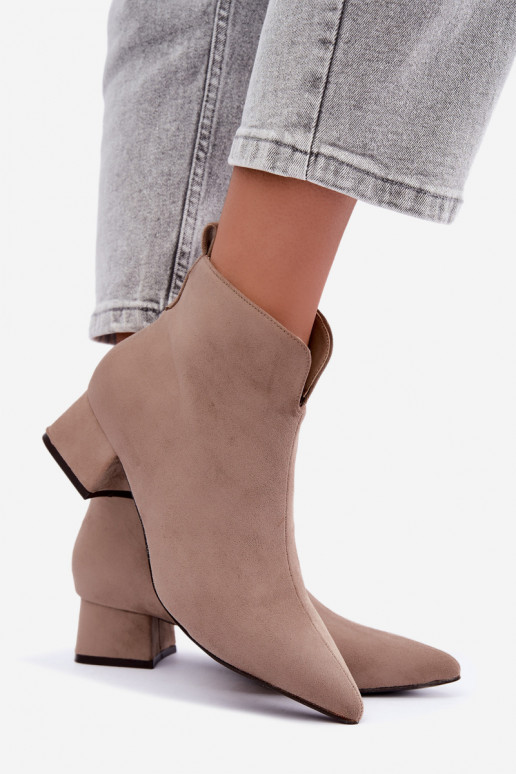 Bottines beiges à bouts pointus Klocke Heliara