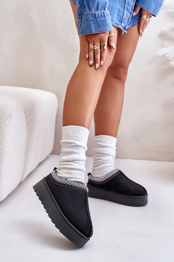Bottes de neige noires pour femmes sur une plateforme avec isolation et fourrure à l'intérieur Remenia 2