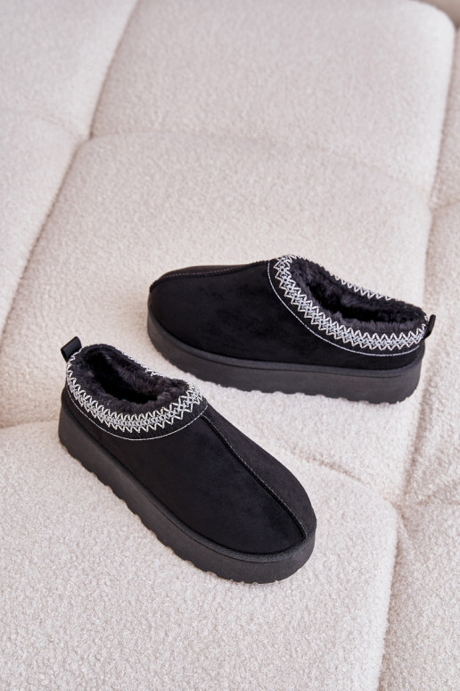 Bottes de neige noires pour femmes sur une plateforme avec isolation et fourrure à l'intérieur Remenia