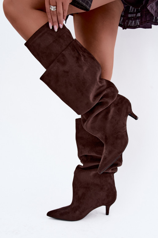 Bottes hautes chaudes avec volants et talons en couleur chocolat Oriellea
