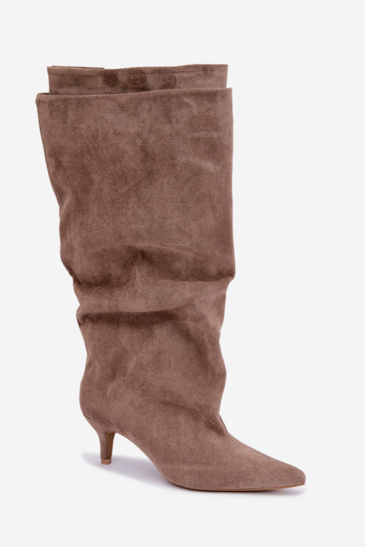 Bottes hautes chaudes avec volants et talons en couleur sable Oriellea