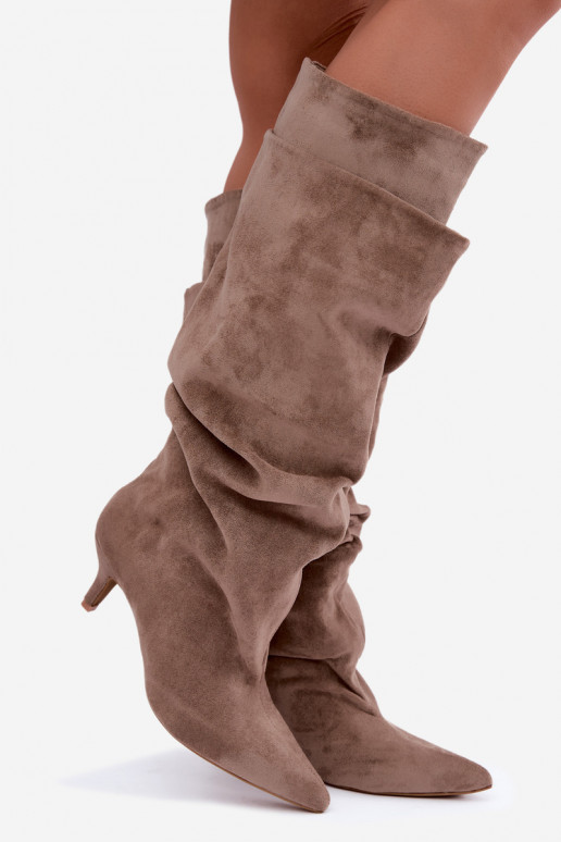 Bottes hautes chaudes avec volants et talons en couleur sable Oriellea