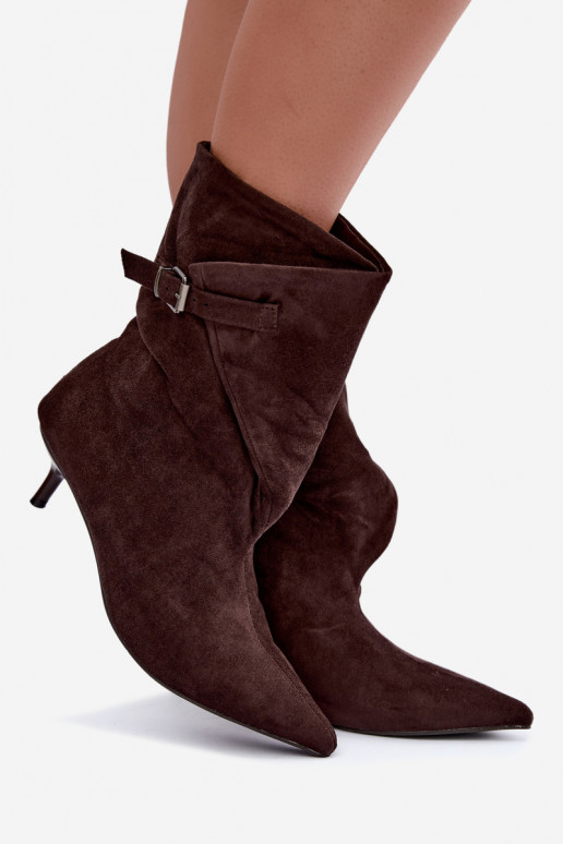 Bottines isolées Tiselle avec talons et boucles brunes