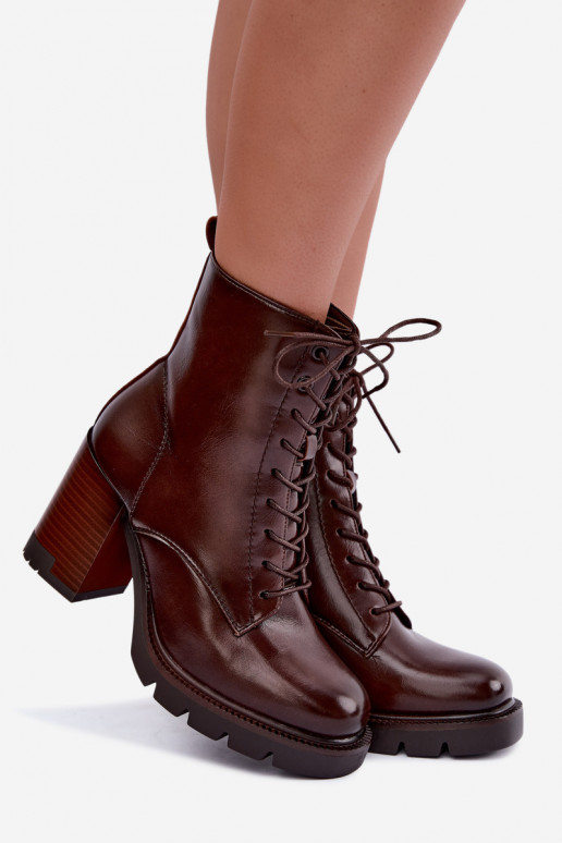 Bottines isolées avec talons marron foncé Isalys
