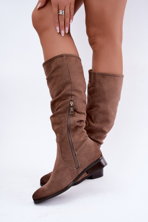 Bottes isolées froissées au-dessus du genou avec talons larges sable Vinceza 58669