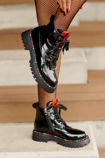 Bottines de travail en cuir avec effet verni noires Anafra 2