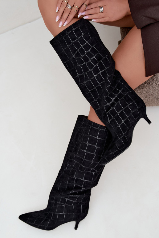 Bottes noires à enfiler au-dessus du genou avec détails embossés et talons Cazelle