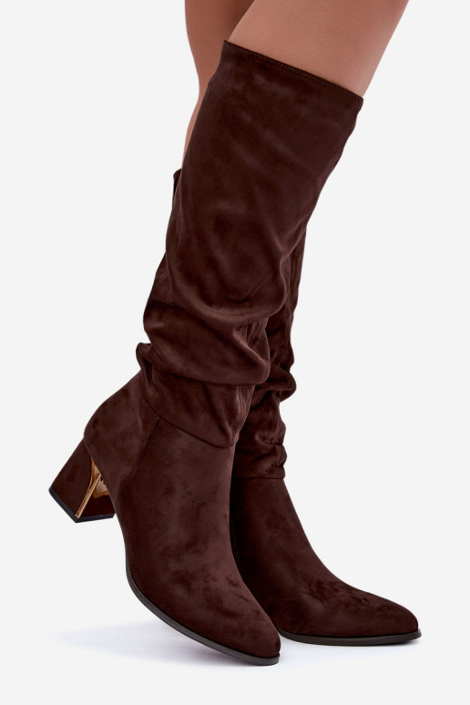 Bottes chaudes froissées jusqu'au genou avec talons en chocolat Ivenna