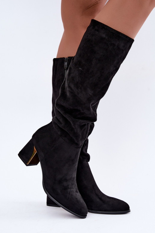 Bottes chaudes froissées jusqu'au genou avec talons en noir Ivenna