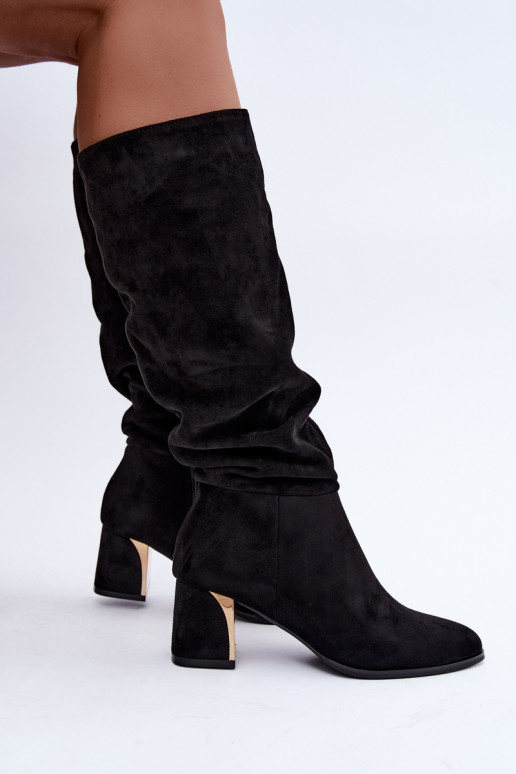Bottes chaudes froissées jusqu'au genou avec talons en noir Ivenna