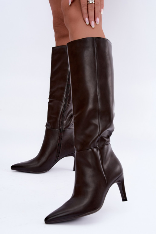 Bottes chaudes jusqu'au genou avec volants et talons en chocolat Rodeline