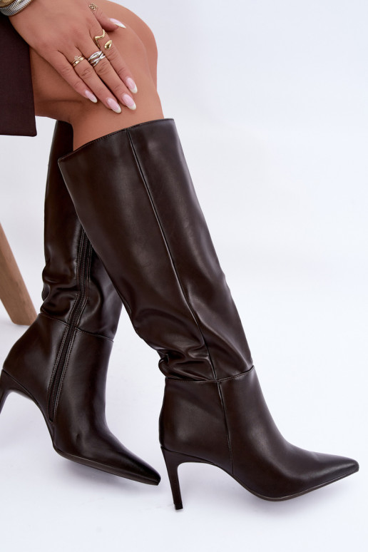 Bottes chaudes jusqu'au genou avec volants et talons en chocolat Rodeline