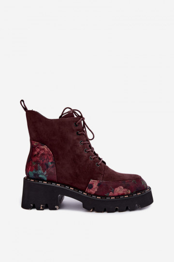 Bottes en daim bordeaux isolées avec lacets et motifs floraux Artiker 59C0248 2