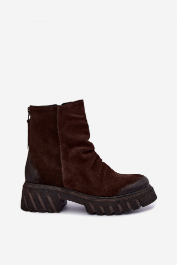 Bottes en daim brunes isolées avec volants Zazoo 60590 2
