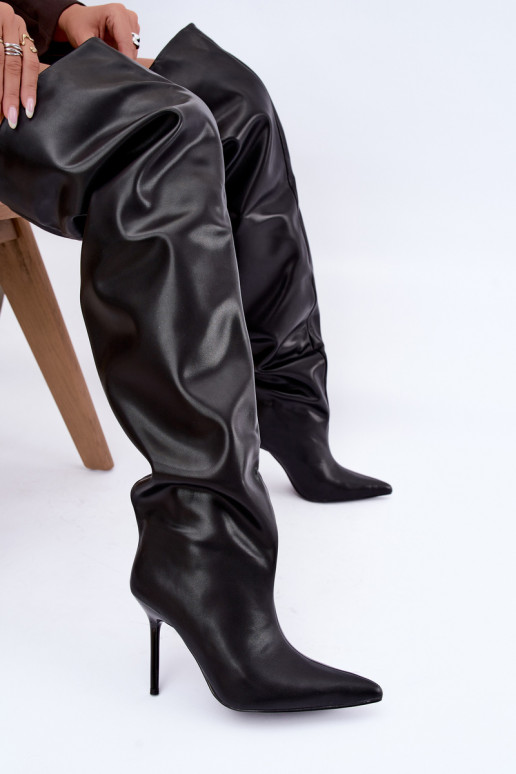 bottes hautes pour femmes avec talons fins au-dessus du genou en couleur noire Aderelle