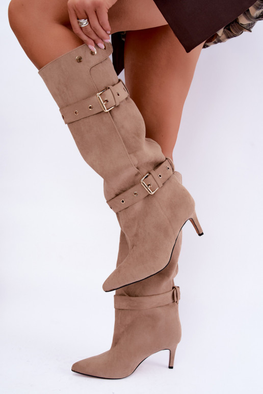 bottes hautes à enfiler avec talons fins, sangles et boucles en couleur sable Isabeau