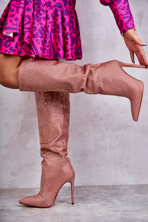 Bottes à talons roses avec œillets brillants Lovisa