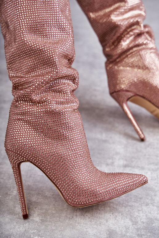 Bottes à talons roses avec œillets brillants Lovisa