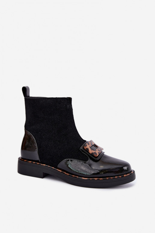 Bottes en daim noires avec boucle décorative