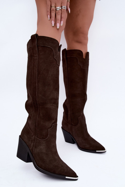 Bottes hautes en style cowboy avec talons en daim synthétique marron