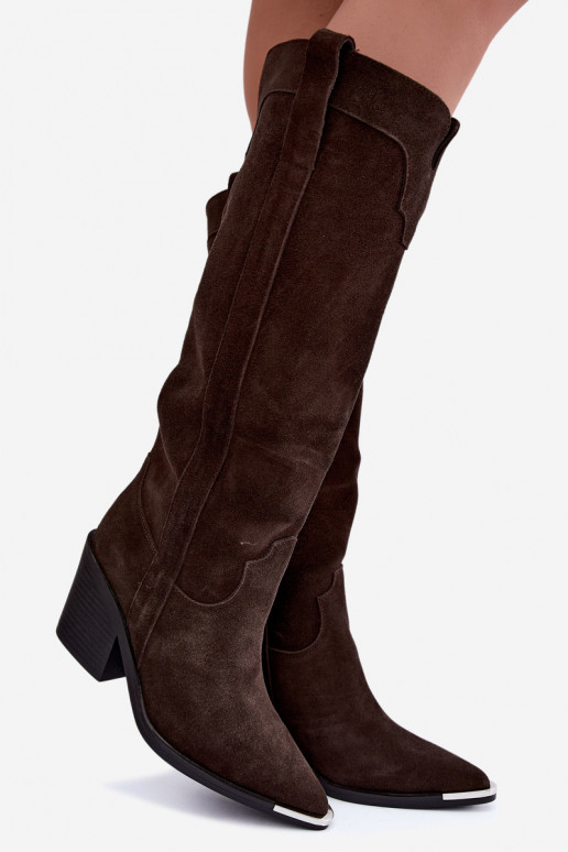 Bottes hautes en style cowboy avec talons en daim synthétique marron