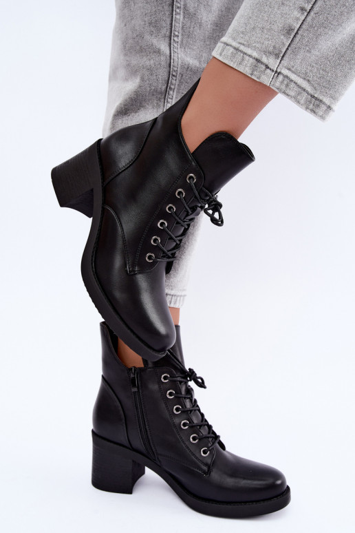 Bottines pour femmes chaudes avec lacets en noir Garella