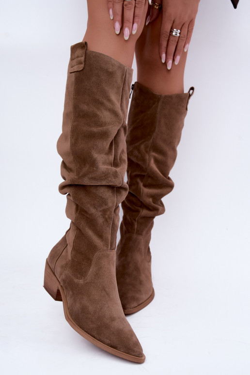 Bottes hautes chaudes froissées en daim synthétique de style cowboy en marron Zazoo 4313