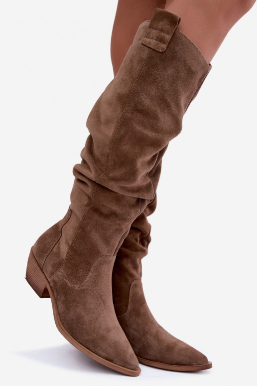 Bottes hautes chaudes froissées en daim synthétique de style cowboy en marron Zazoo 4313