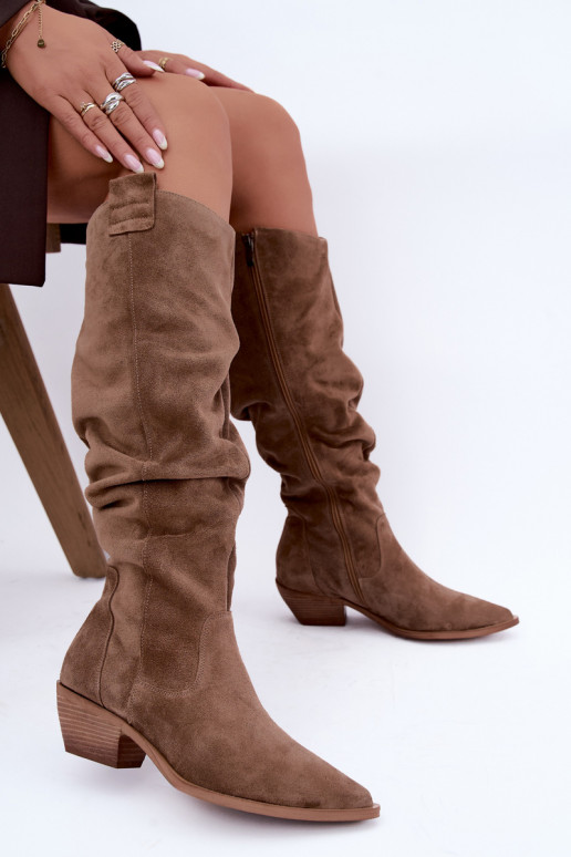 Bottes hautes chaudes froissées en daim synthétique de style cowboy en marron Zazoo 4313