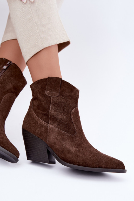 bottes en daim doublées de style cowboy avec talons en couleur marron Tirabelle
