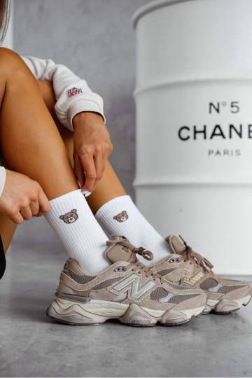 Chaussettes femme avec contours d'ours en blanc