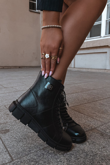 Bottines isolées pour femmes en simili cuir couleur noire Savelia 2