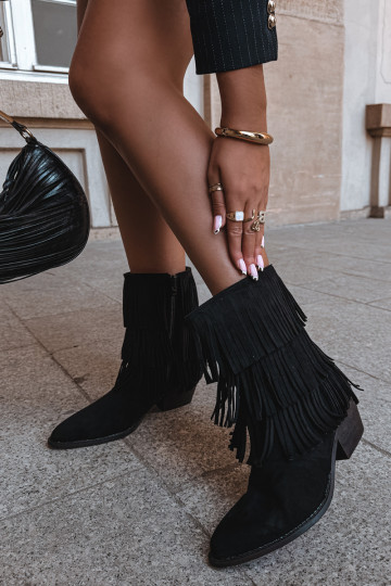 Bottines de style cowboy avec franges et talons en noir Lunia