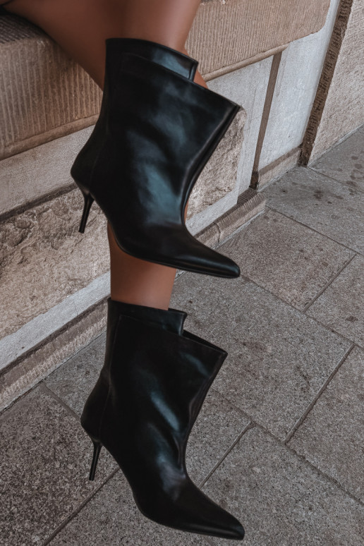 Bottines isolées Damarielle avec talons fins noirs