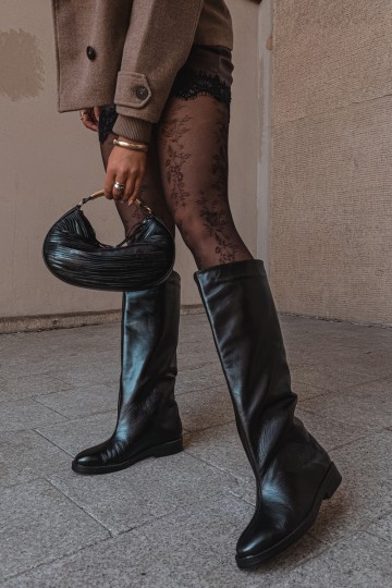 Bottes hautes en cuir chaudes avec larges talons en noir Zazoo 542