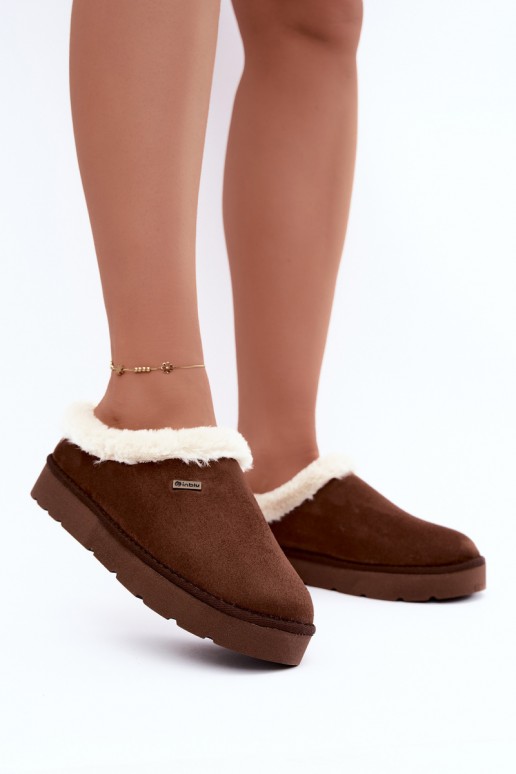 chaussons pour femmes avec fourrure en couleur marron foncé Inblu
