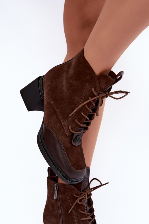 bottes chelsea isolées en daim synthétique Artiker 59C0115 couleur chocolat