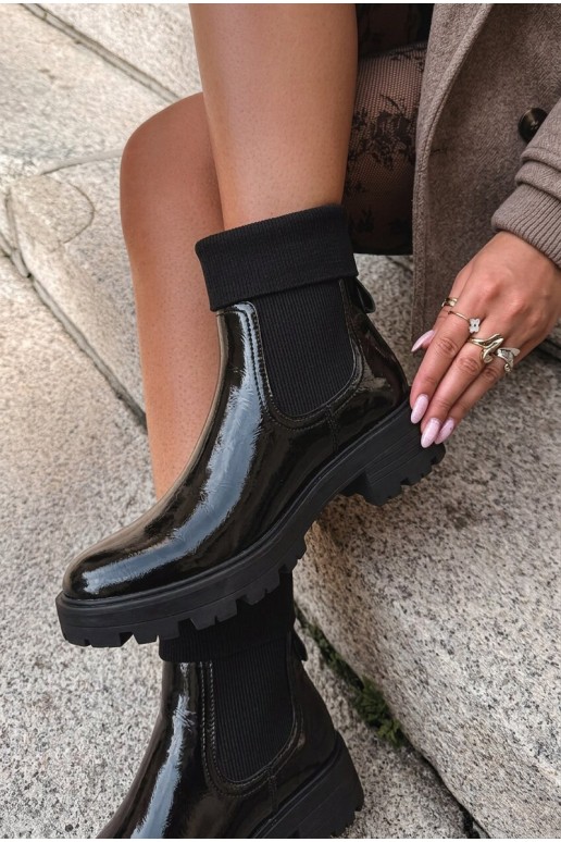 bottines élégantes avec effet verni en couleur noire Sevella