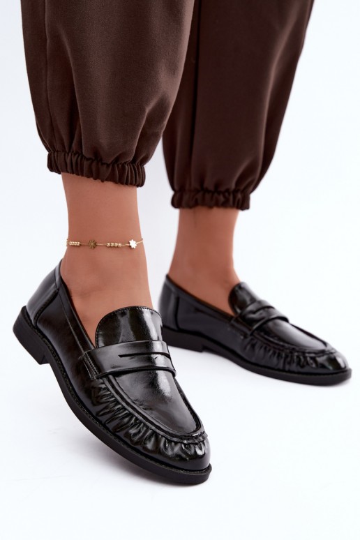 mocassins vernis avec volants en couleur noire Hellenne