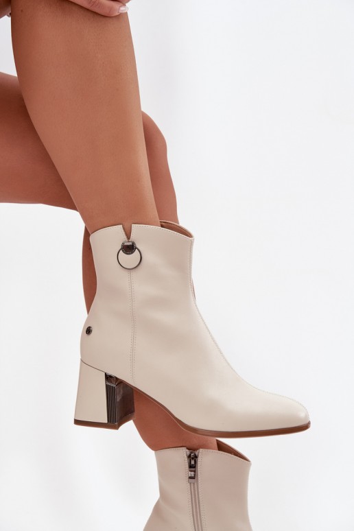 Bottines isolées en cuir naturel avec talons couleur sable