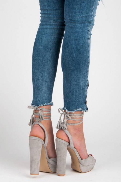 Sandales à talons gris VICES avec des détails bohèmes 1233-5G