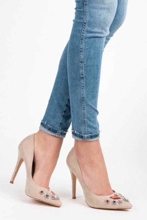 Zomšiniai smėlio spalvos bateliai su siuvinėtomis ir blizgiomis detalėmis WL119BE  - 1 Zomšiniai smėlio spalvos bateliai su siuvinėtomis ir blizgiomis detalėmis WL119BE  - 1