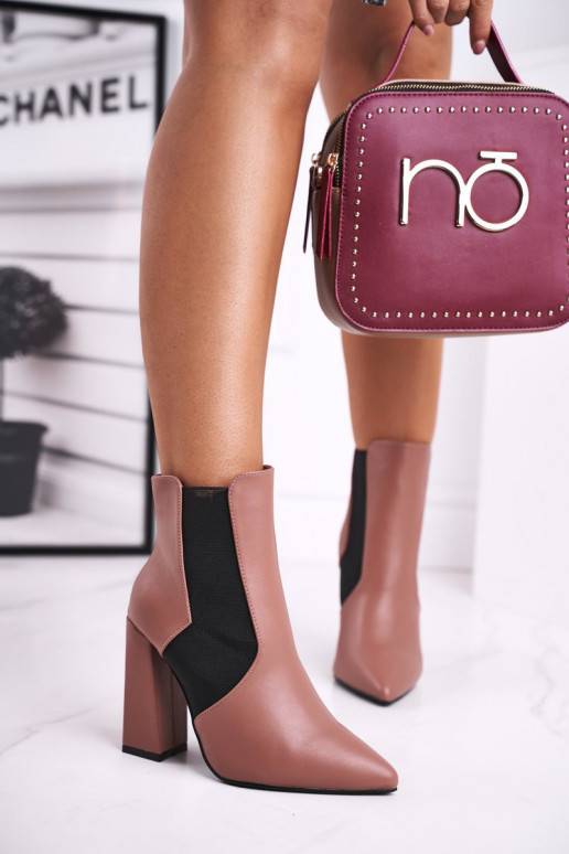 Bottes à talons pour femmes de couleur rose