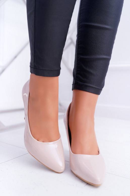 Chaussures à talons pour femmes effet vernis beige