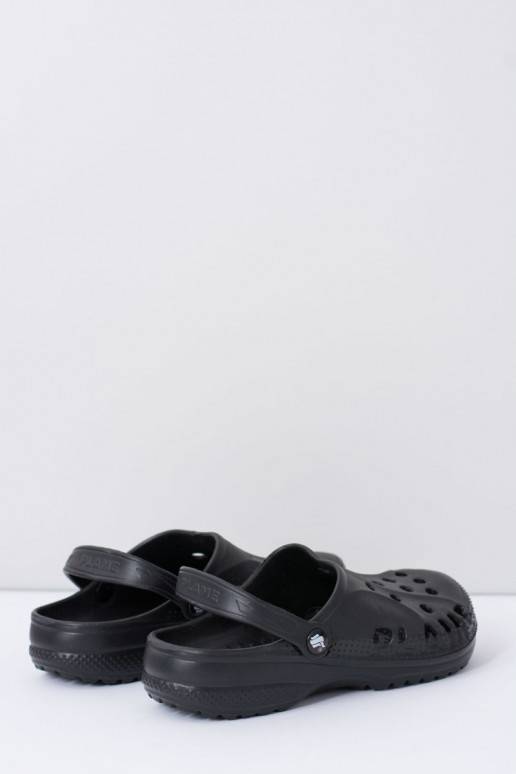 Les pantoufles sont noires