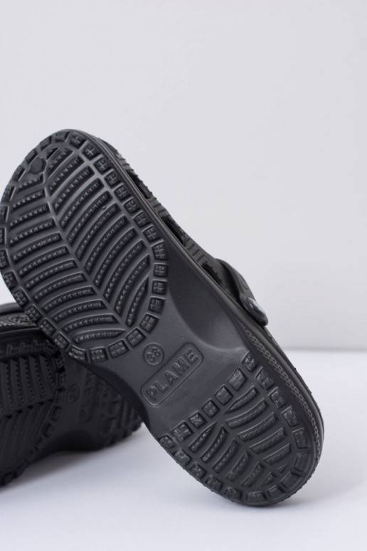 Les pantoufles sont noires Les pantoufles sont noires